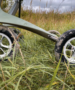 CarbonOverlandRollator Nature Wheels2 byACRE 1024x768 1