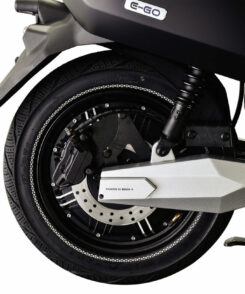 iva e go s5 matzwart achterwiel