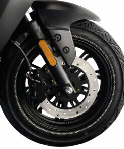 iva e go s5 matzwart wielen