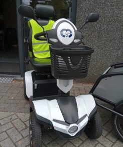 Scootmobiel mercurius wit.