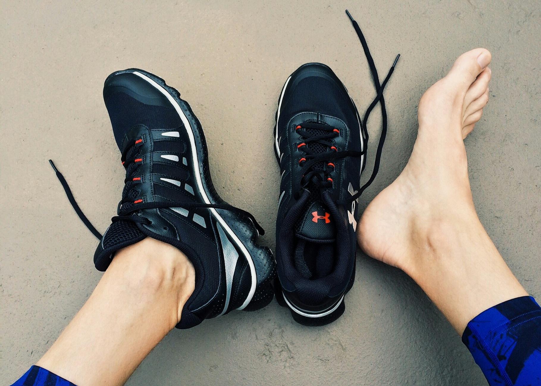 run fitness workout train 163535 black under amour sneakers
